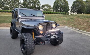 Jeep-Cj7-1984-Grey-Black-2
