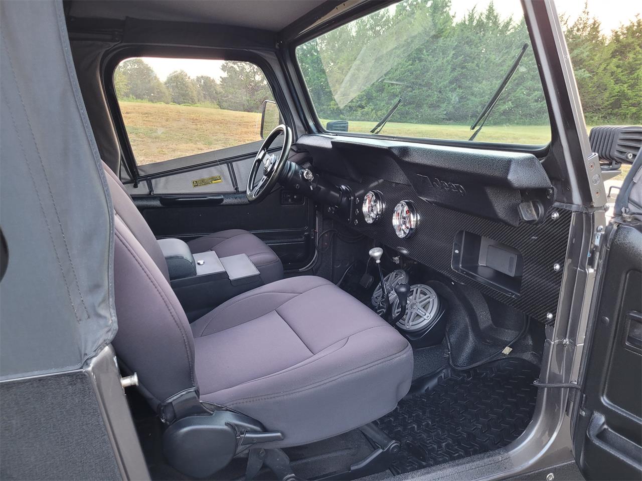 Jeep-Cj7-1984-Grey-Black-8