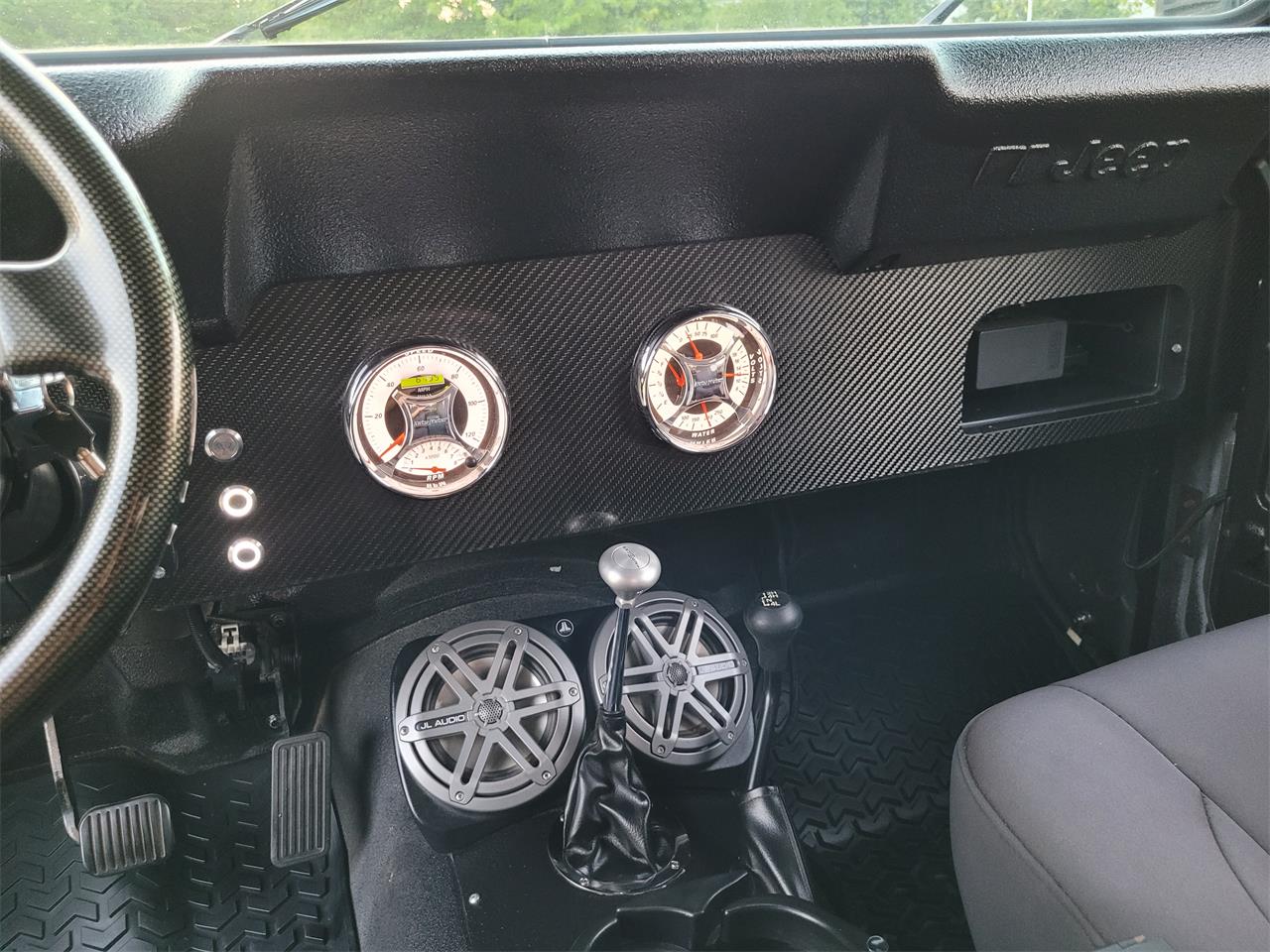 Jeep-Cj7-1984-Grey-Black-9