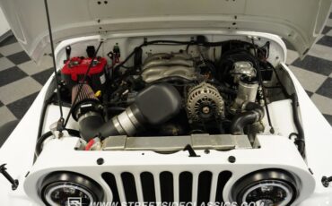 Jeep-Cj7-1984-White-Black-1