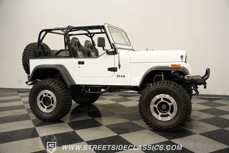Jeep-Cj7-1984-White-Black-13
