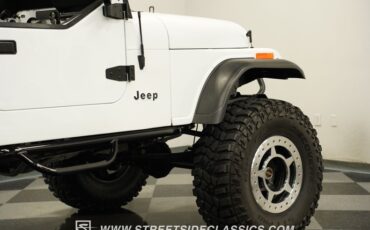Jeep-Cj7-1984-White-Black-25