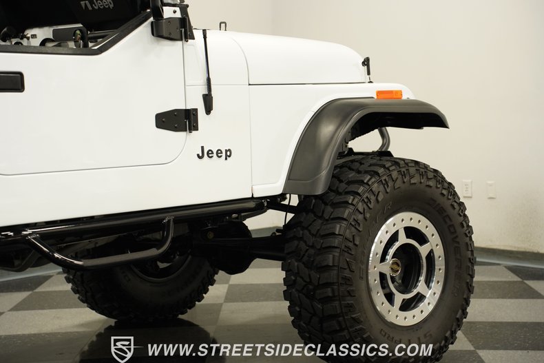 Jeep-Cj7-1984-White-Black-25