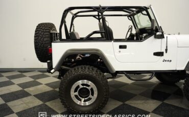 Jeep-Cj7-1984-White-Black-26
