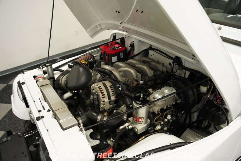 Jeep-Cj7-1984-White-Black-29