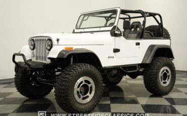 Jeep-Cj7-1984-White-Black-3