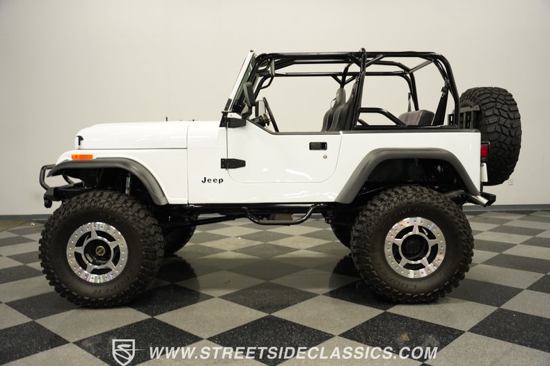 Jeep-Cj7-1984-White-Black-5