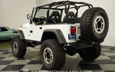 Jeep-Cj7-1984-White-Black-7