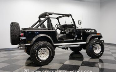 Jeep-Cj7-1985-Black-Black-14