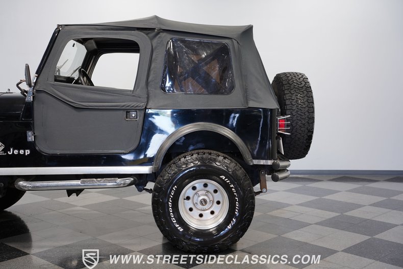 Jeep-Cj7-1985-Black-Black-25