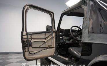 Jeep-Cj7-1985-Black-Black-35