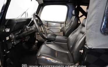 Jeep-Cj7-1985-Black-Black-37