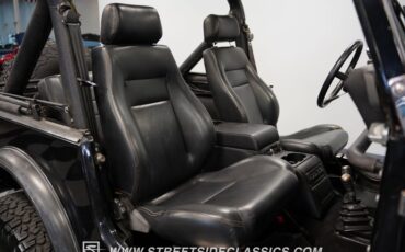 Jeep-Cj7-1985-Black-Black-43