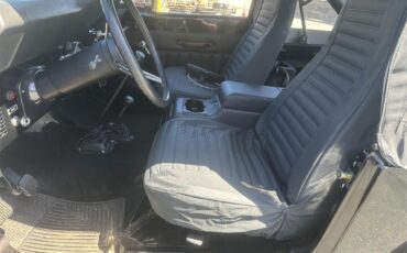 Jeep-Cj7-1985-Black-Black-6