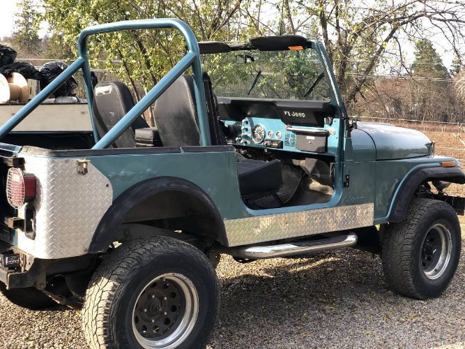 Jeep-Cj7-1985-Custom-13