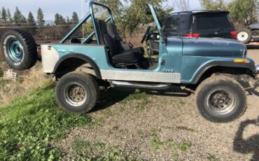 Jeep-Cj7-1985-Custom-3