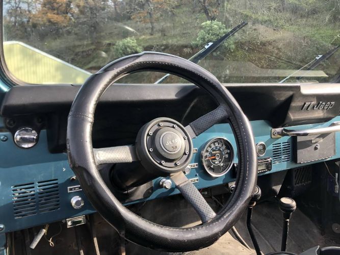 Jeep-Cj7-1985-Custom-9