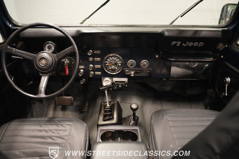 Jeep-Cj7-1985-Navy-Blue-Metallic-Black-3