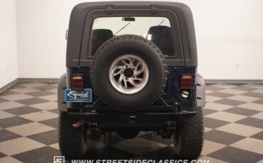 Jeep-Cj7-1985-Navy-Blue-Metallic-Black-30