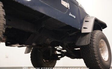 Jeep-Cj7-1985-Navy-Blue-Metallic-Black-33