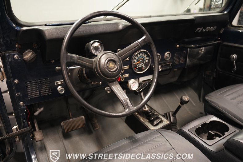 Jeep-Cj7-1985-Navy-Blue-Metallic-Black-43
