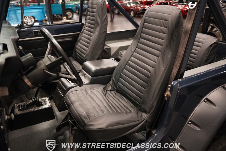 Jeep-Cj7-1985-Navy-Blue-Metallic-Black-48
