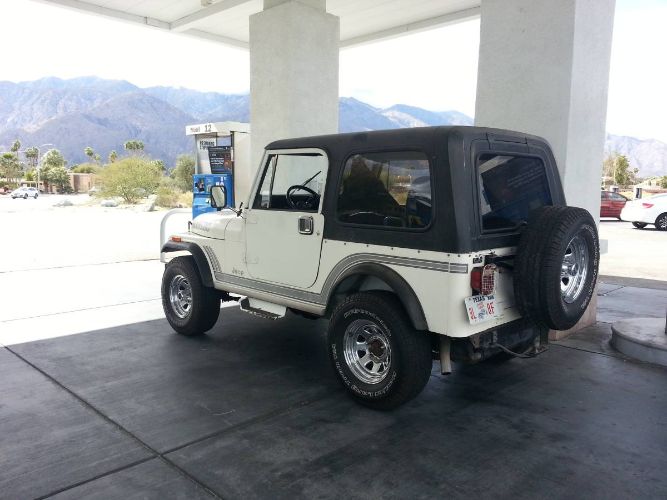 Jeep-Cj7-1985-White-20