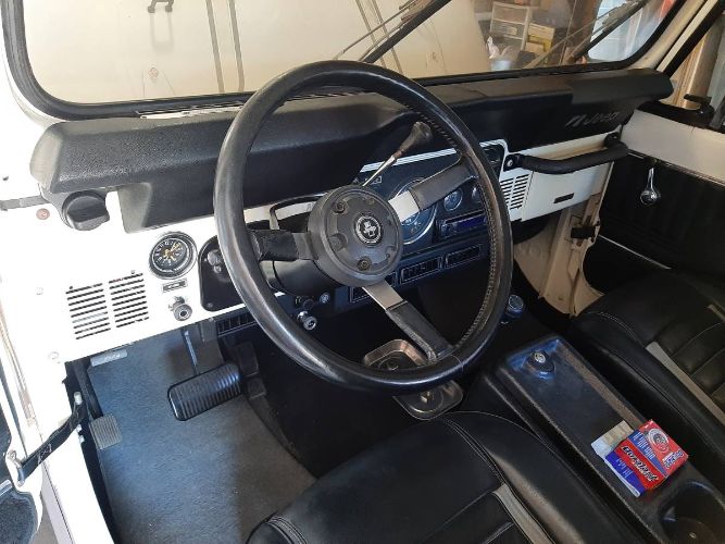 Jeep-Cj7-1985-White-3