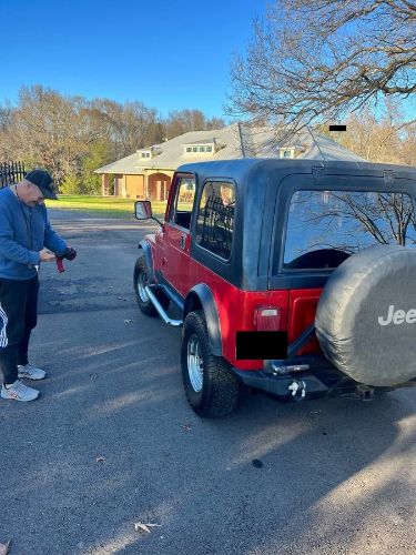 Jeep-Cj7-1986-Red