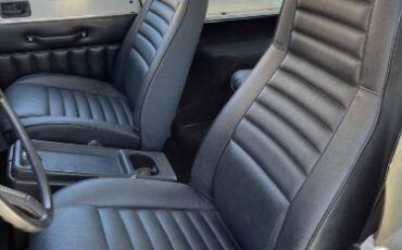Jeep-Cj7-1986-Silver-4