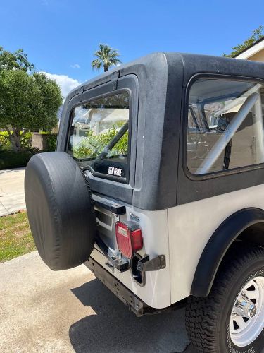 Jeep-Cj7-1986-Silver-8