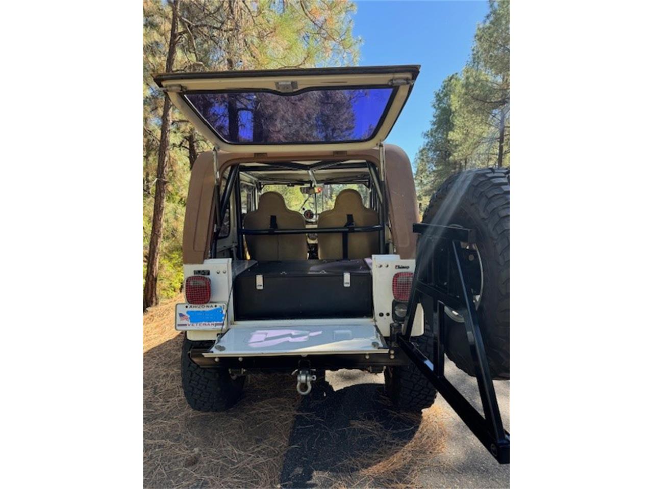 Jeep-Cj7-1986-White-and-Brown-White-and-Brown-7