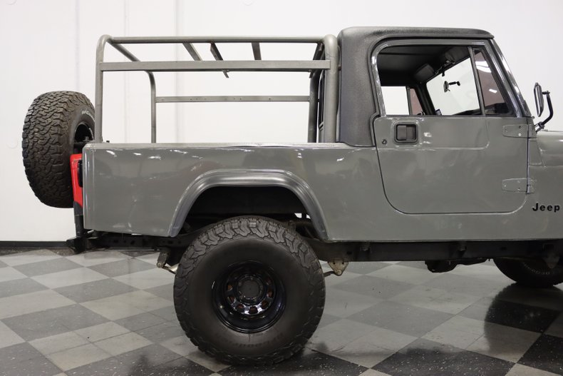 Jeep-Cj8-scrambler-1985-Gray-Black-10