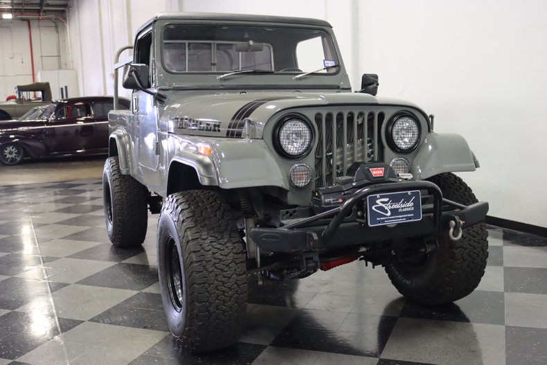 Jeep-Cj8-scrambler-1985-Gray-Black-17