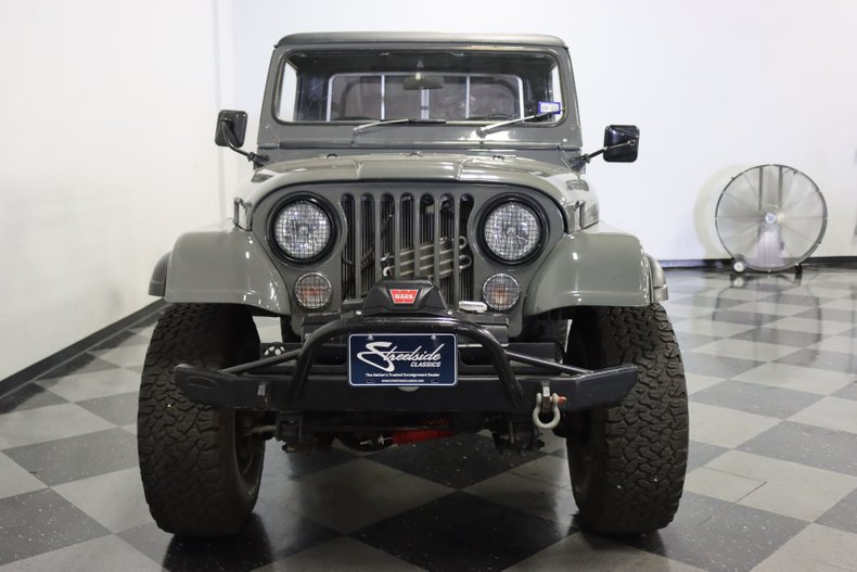 Jeep-Cj8-scrambler-1985-Gray-Black-18