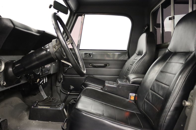 Jeep-Cj8-scrambler-1985-Gray-Black-2