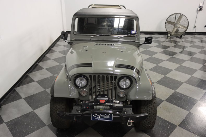 Jeep-Cj8-scrambler-1985-Gray-Black-21