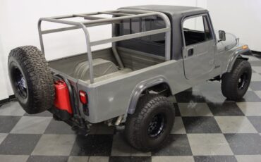 Jeep-Cj8-scrambler-1985-Gray-Black-30