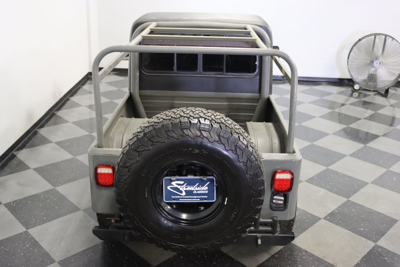 Jeep-Cj8-scrambler-1985-Gray-Black-31