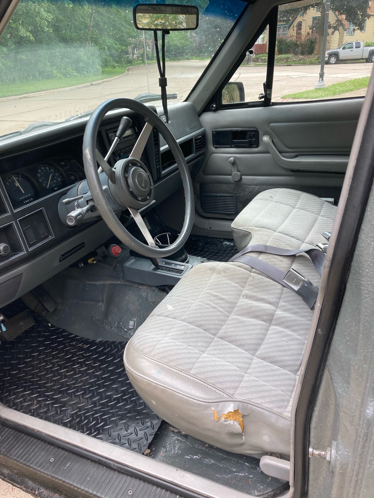 Jeep-Comanche-1990-4