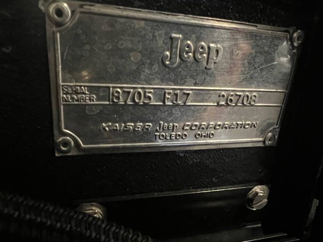 Jeep-Commando-1968-Black-11