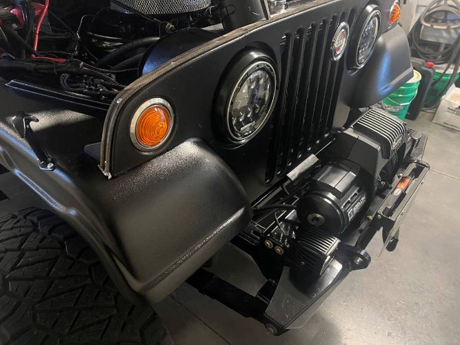 Jeep-Commando-1968-Black-13