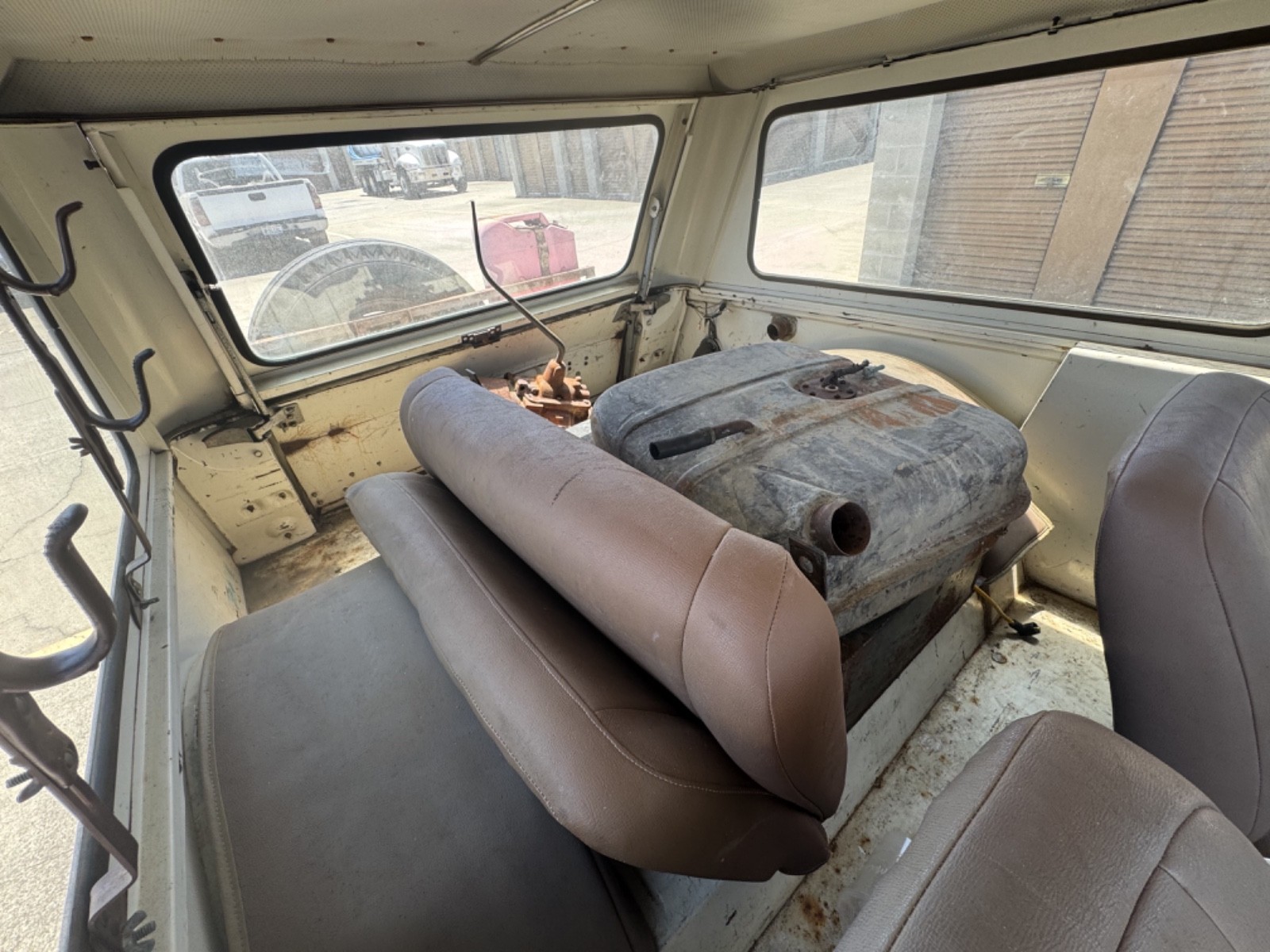 Jeep-Commando-1968-SUV-12