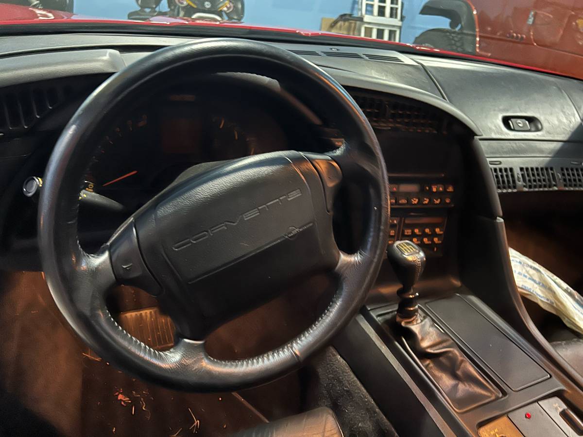 Jeep-Corvette-1992-16