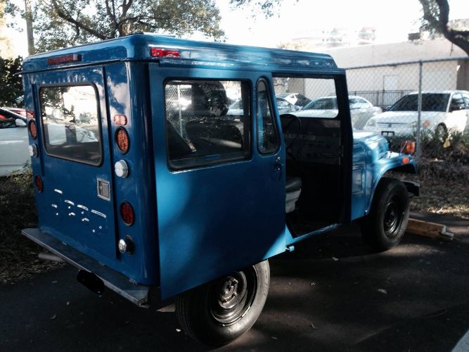Jeep-Dj5-1976-Blue-1