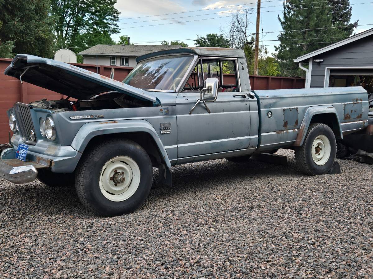 Jeep-Gladiator-1966-blue