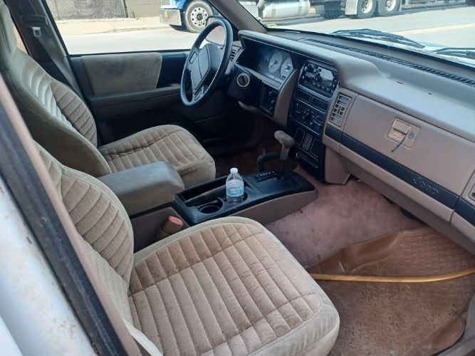 Jeep-Grand-cherokee-1994-White-Tan-1
