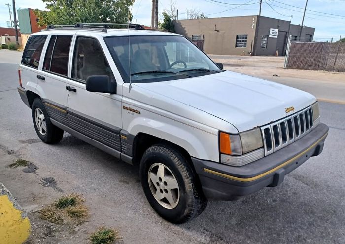 Jeep-Grand-cherokee-1994-White-Tan
