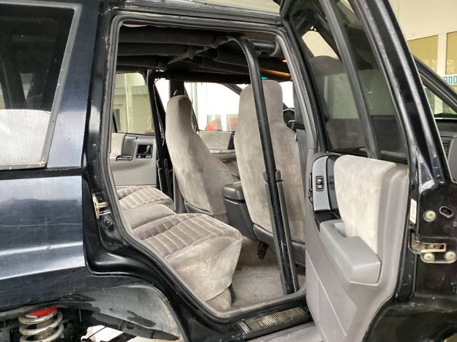 Jeep-Grand-cherokee-1995-Black-3