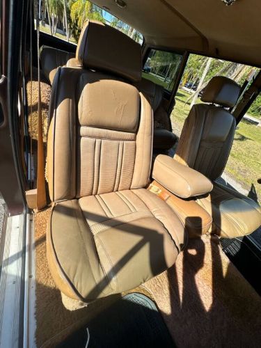 Jeep-Grand-wagoneer-1985-Brown-Beige-10